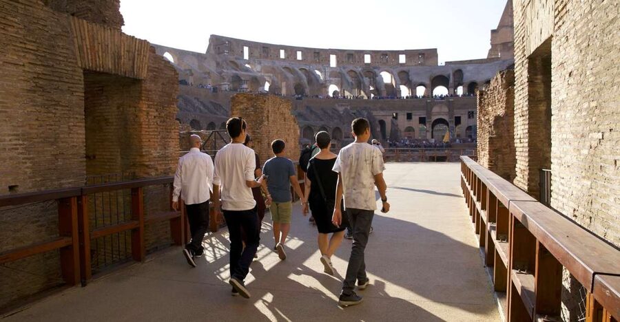 Colosseum: Semi Private Tour with VIP Arena Access - Stories about gladiators, crowds, and Roman technology