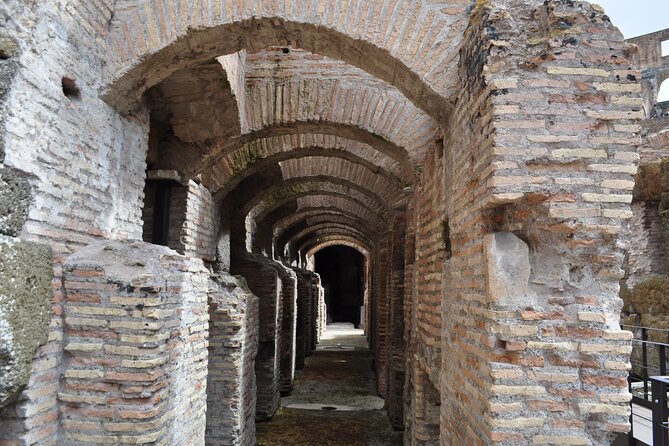 Colosseum Underground and Roman Forum: Small Group Exclusive Tour - Finding the guide and handling the meeting point