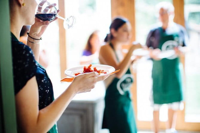 Cooking Class and Lunch at a Tuscan Farmhouse with Local Market Tour from Florence - The short ride into the Tuscan hills