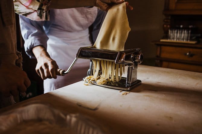 Cooking Class and Lunch at a Tuscan Farmhouse with Local Market Tour from Florence - Group size, dietary needs, and Sunday changes