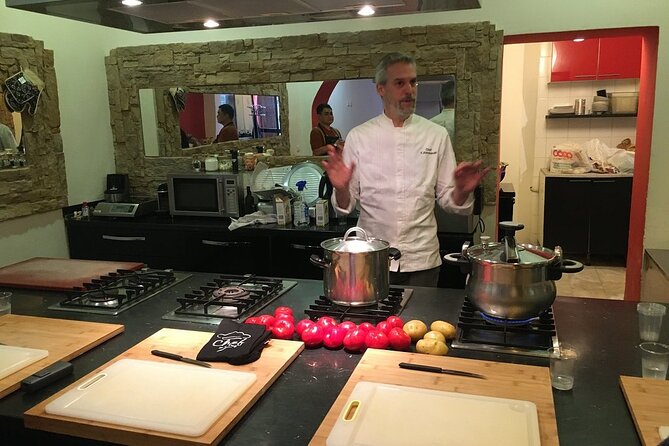Cooking Class in Rome: Chef in a Day - Crossing into Trastevere and entering the kitchen