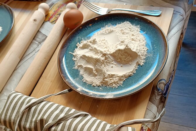 Cooking Class in Rome: Make Fettucine & Tiramisù with Chef Paolo - Key points at a glance
