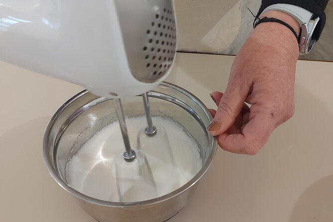 Cooking class with Pasta, mozzarella and Tiramisu with wine - How to reach Pianillo from Positano