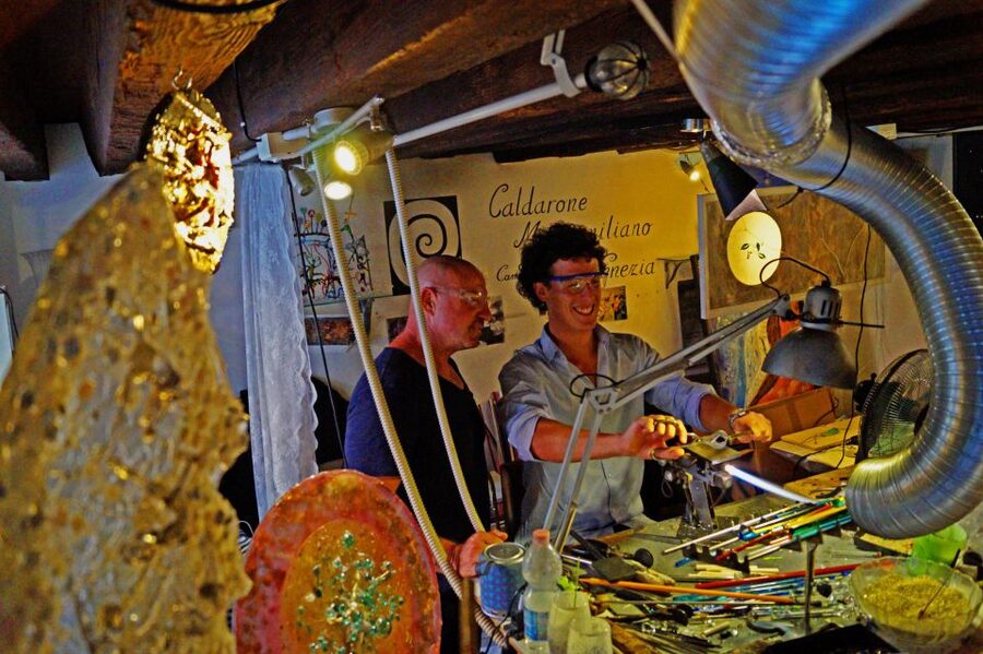 Create Your Glass Artwork: Private Lesson With Local Artisan - The atmosphere: authentic, compact, and focused