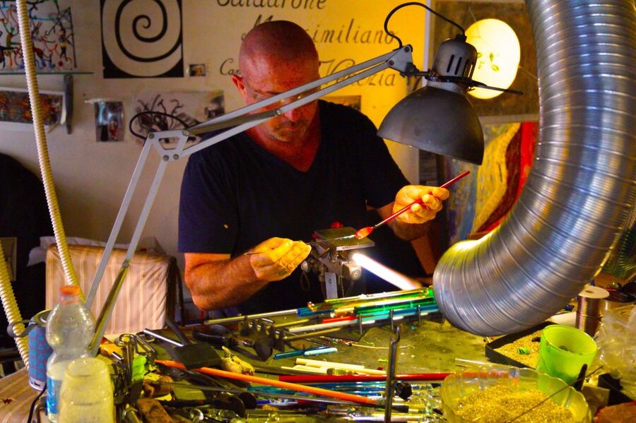 Create Your Glass Artwork: Private Lesson With Local Artisan - Why the private workshop format matters