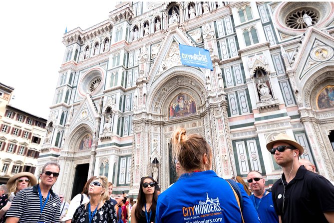 David & Accademia Guided Tour with Time Entry Ticket - Entering the Accademia with a timed ticket