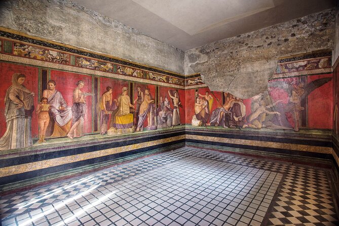 Day Trip of Pompeii, Herculaneum and Vesuvius from Naples - Herculaneum rewards close attention