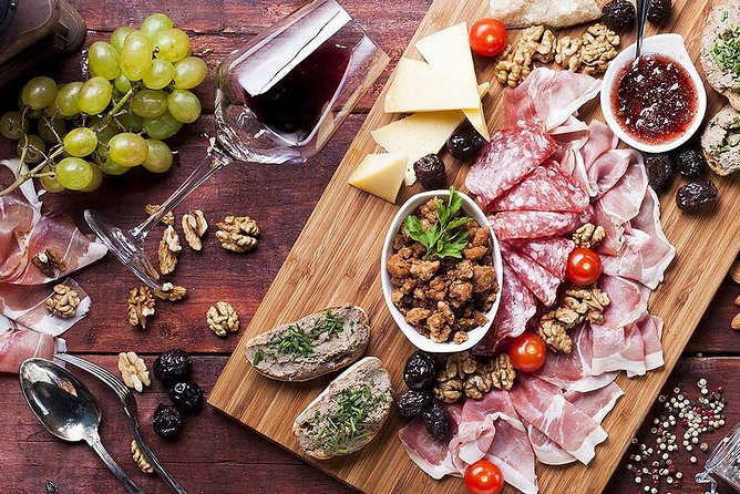 Delicious! Milan's Favorite Food Tour - Timing, group size, and the practical details