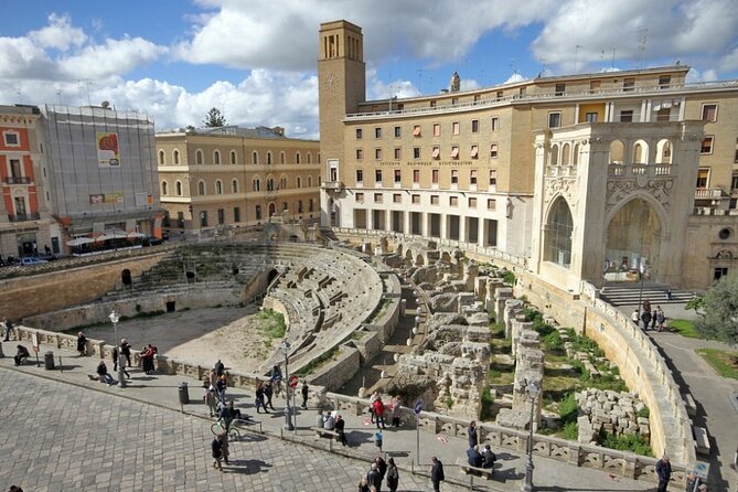 Discovering Lecce - Piazza del Duomo, Lecce’s Baroque stage
