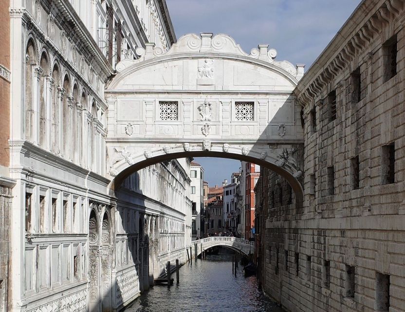 Doge's Palace Skip-the-Line Guided Tour - Guide quality, headsets, and group comfort