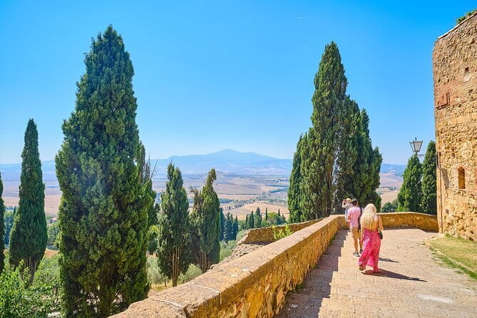 Essence of Chianti Small Group Tour with Lunch and Tastings from Florence - Casa Emma and the lunch that anchors the day