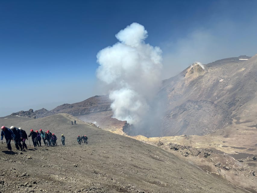 Etna excursion to 3000 mt. with cable-car and jeep 4x4 - What the Etna 3000-meter tour really includes