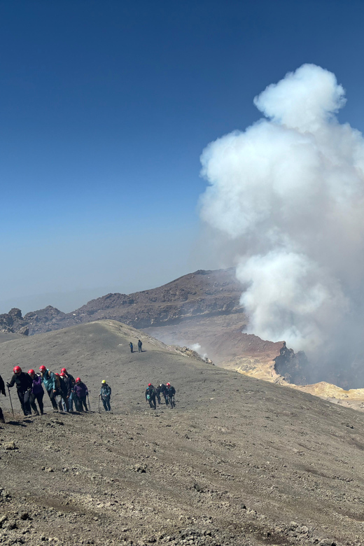 Etna excursion to 3000 mt. with cable-car and jeep 4x4 - Meeting at La Baita 3L Ski-Lab