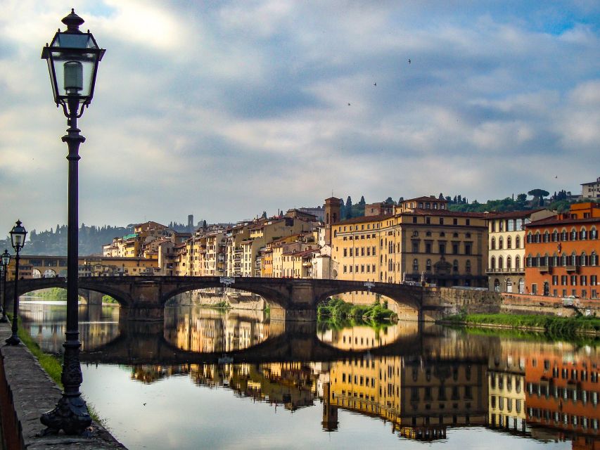 Florence: 2-Hour Guided Sightseeing Bike Tour - The climb and Florence from above
