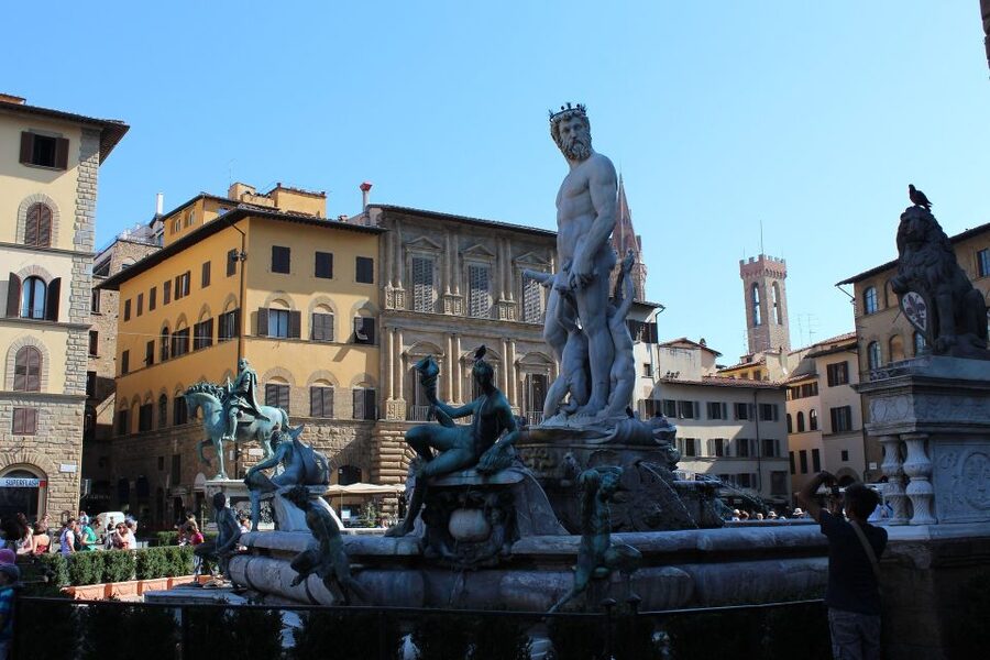 Florence: 2-Hour Guided Sightseeing Bike Tour - The Duomo, where Florence gets serious
