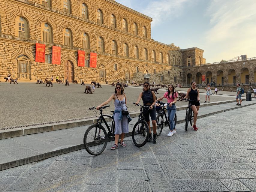 Florence: 2-Hour Guided Sightseeing Bike Tour - Piazza della Repubblica and central Florence
