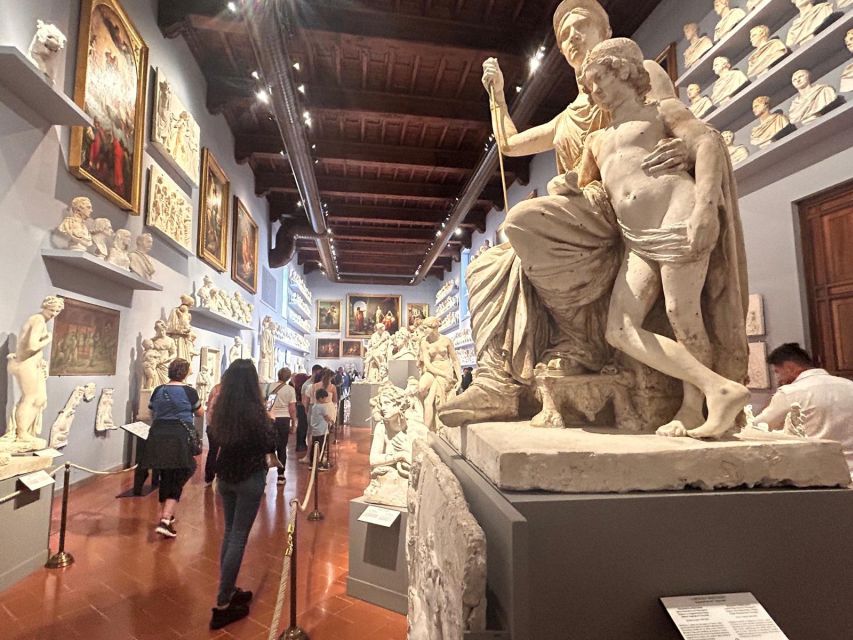 Florence: Accademia Gallery David Entry & Audio Guide App - Medici instruments and three Stradivarius pieces