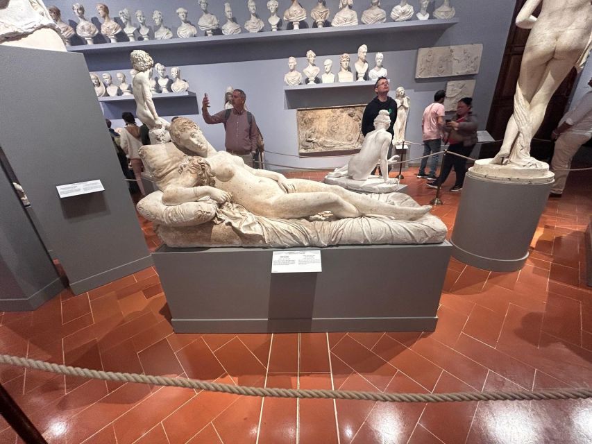 Florence: Accademia Gallery David Entry & Audio Guide App - Medieval paintings and Renaissance masterpieces