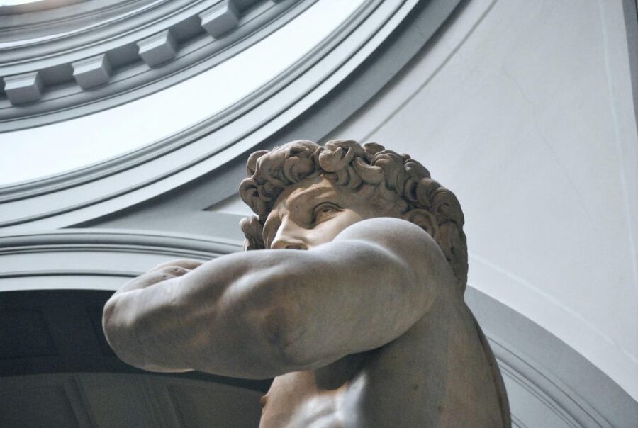 Florence: Accademia Gallery Entry Ticket & David Guided Tour - Azzurra’s Style and the Value of Live Commentary