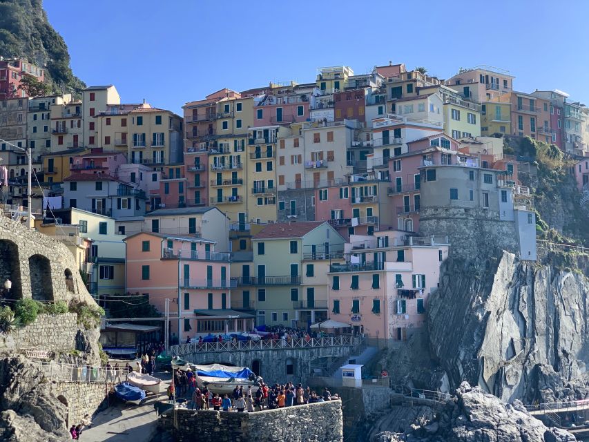 Florence: Cinque Terre Day Trip with Optional Street Food - Choosing between transport only and the full option