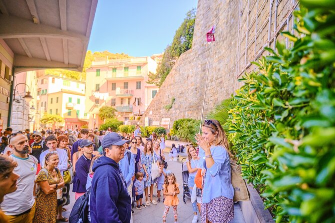 Florence: Cinque Terre Park Day Trip with Optional Street Food - Riomaggiore: the final village before sunset