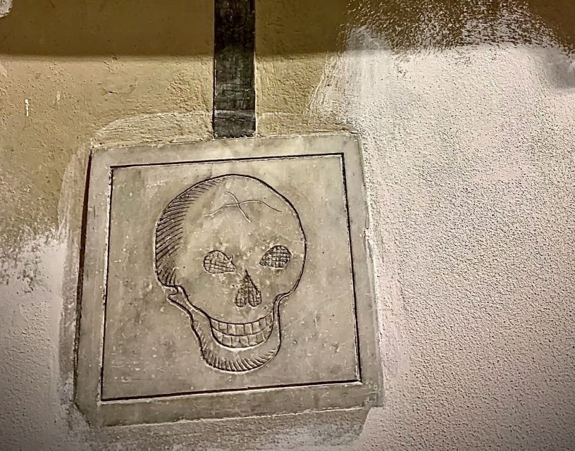 Florence: Dark Mysteries and Legends Guided Walking Tour - What makes this Florence night walk worth your time