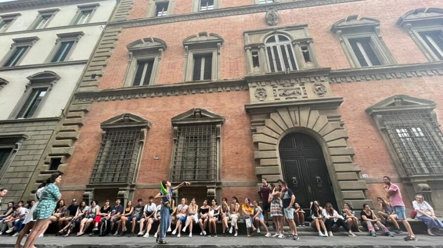 Florence: Dark Mysteries and Legends Guided Walking Tour - Via dei Servi and the Duomo at night