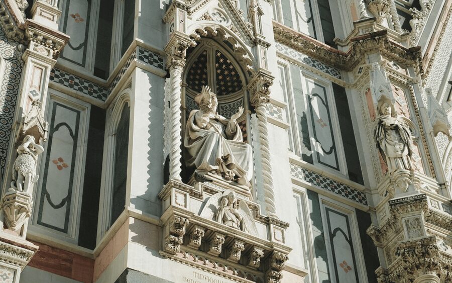 Florence: Duomo Cathedral Immediate Access & Guided Tour - Who should choose this Duomo format