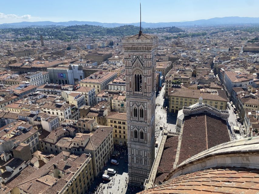 Florence: Duomo Complex Tour with Giotto Tower Ticket - Santa Maria del Fiore and the cathedral entrance