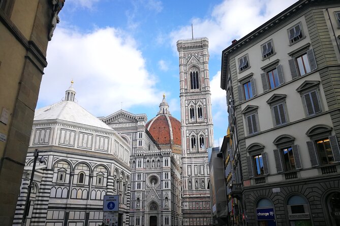 Florence Duomo Skip-Any-Line Guided Tour with Priority Entrance - Dress rules and bags you need to plan for