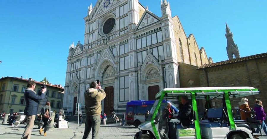 Florence: Eco-Friendly Golf Cart City Tour with Audio Guide - Santa Croce, the Duomo, and the Medici story
