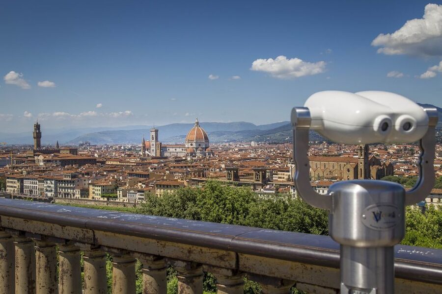 Florence: Eco-Friendly Panoramic Tour in Electric Golf Cart - Republic Square and the old city center