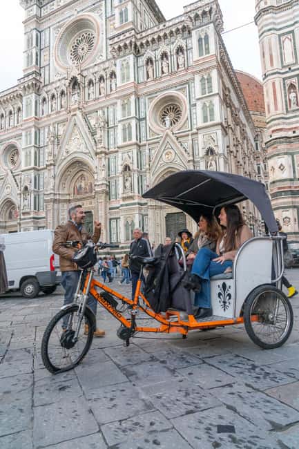 Florence: Guided City Tour by Rickshaw - Starting at Republic Square