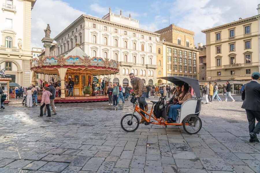 Florence: Guided City Tour by Rickshaw - Comfort, weather, and mobility