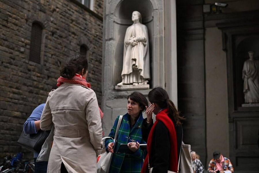 Florence: Guided Tour of Medici Family Secrets and Chapels - Michelangelo’s hiding place and the 2004 crypt