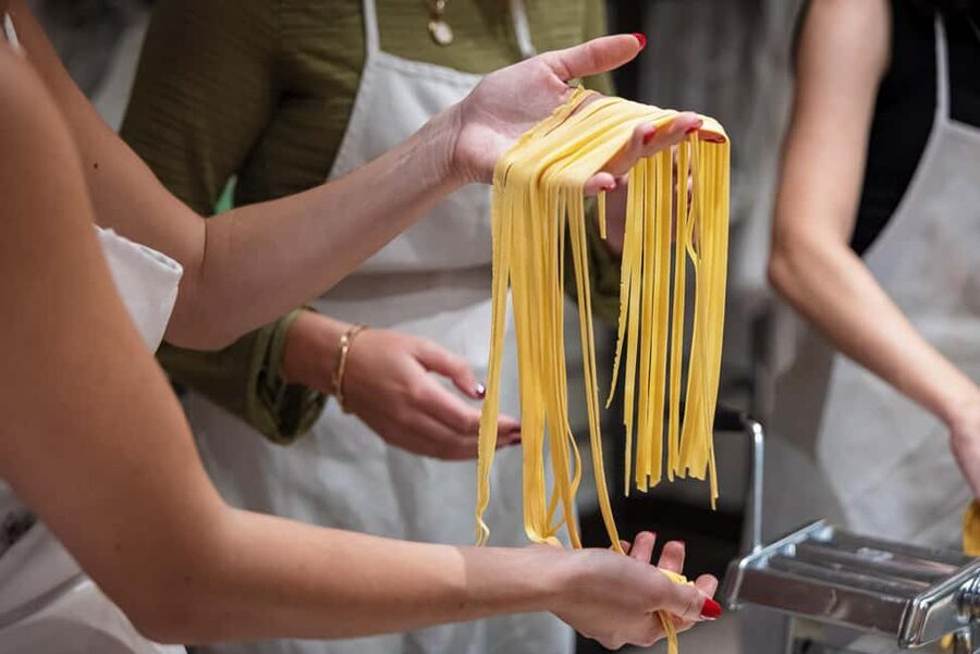 Florence: Handmade Pasta & Dessert Class with Unlimited Wine - FAQ