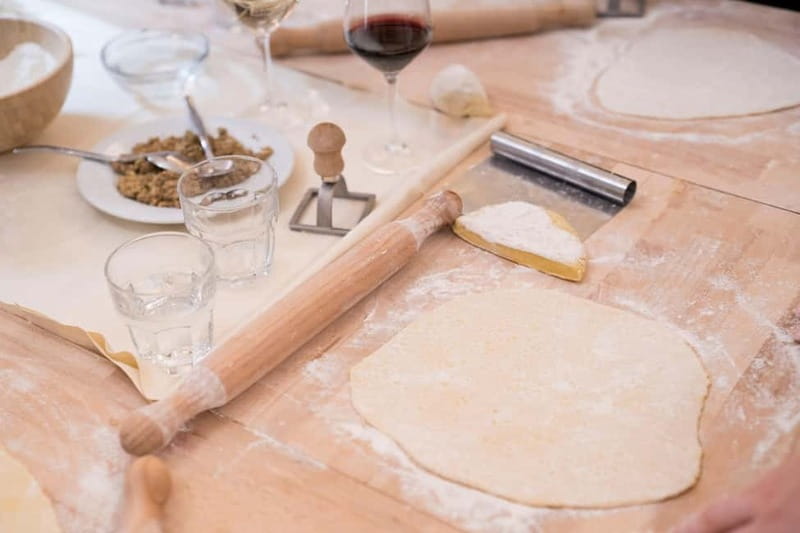 Florence: Handmade Ravioli & Pasta Class with Unlimited Wine - Kneading Dough the Italian Way