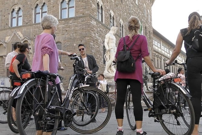 Florence Hills E-Bike Tour with Gelato Tasting - Guides who make the short route count