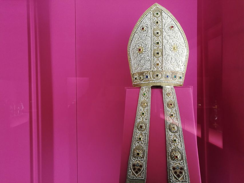 Florence: Medici Chapels Guided Tour - How the guides shape the visit