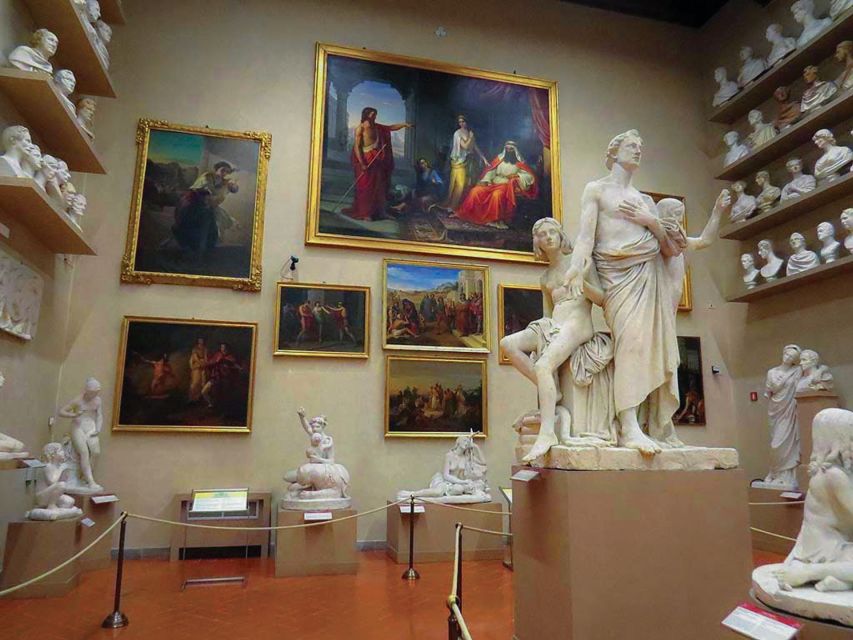 Florence: Michelangelo's David Priority Ticket & Audio App - Passing security after the ticket handoff