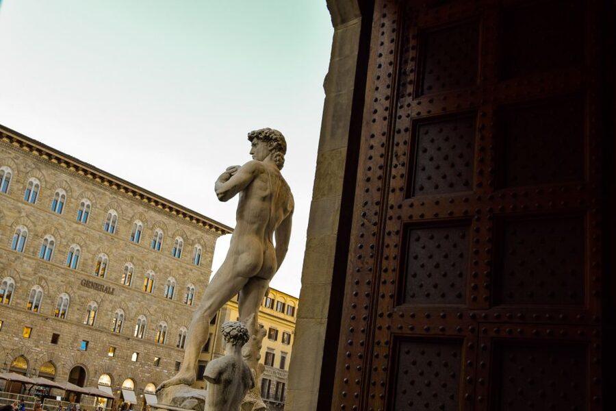 Florence: Mysteries of the Medici Guided Walking Tour - How much history fits into 90 minutes