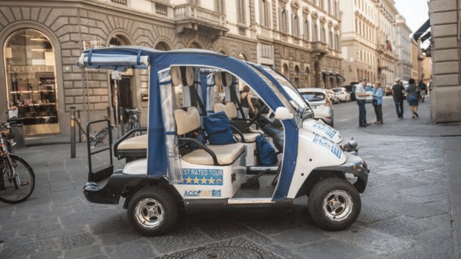 Florence: Old Town Golf Cart Excursion - Crossing the Arno by Santa Trinita Bridge