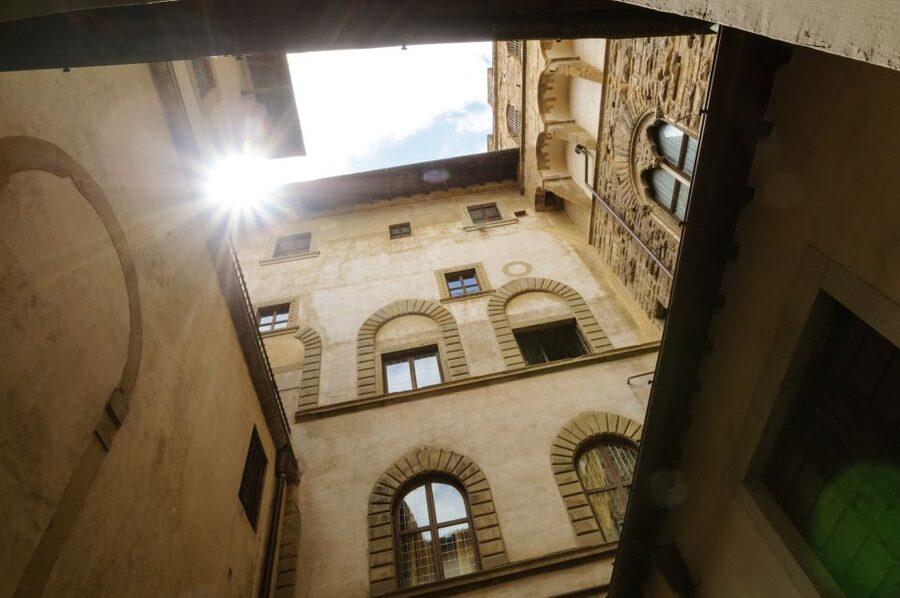 Florence: Palazzo Vecchio Entrance Ticket & Audioguide - Why Palazzo Vecchio matters in Florence