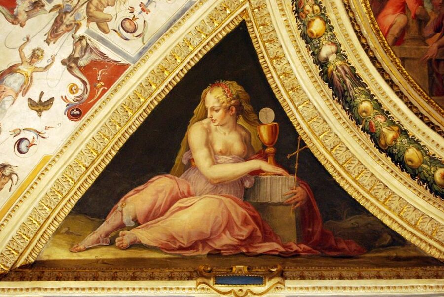 Florence: Palazzo Vecchio Guided Tour - Stairs, bags, and the physical side of the visit
