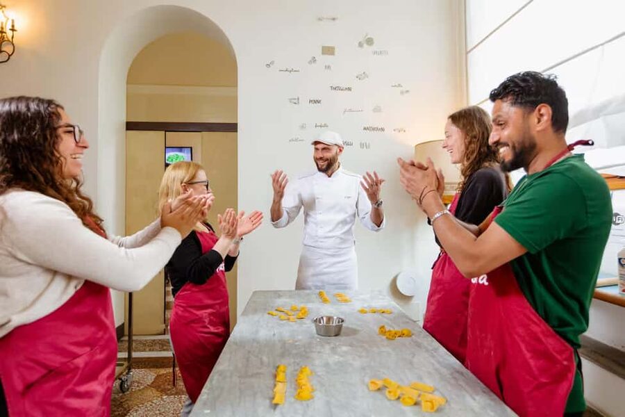 Florence: Pasta Class with Wine, Limoncello and Dessert - Key points at a glance