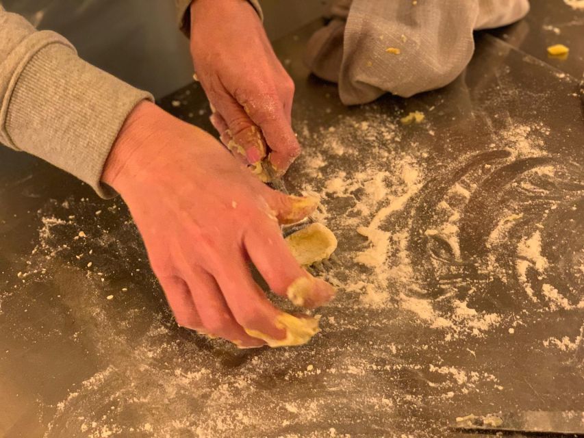 Florence: Pasta & Tiramisu Cooking Class with Unlimited Wine - What the pasta lesson teaches you