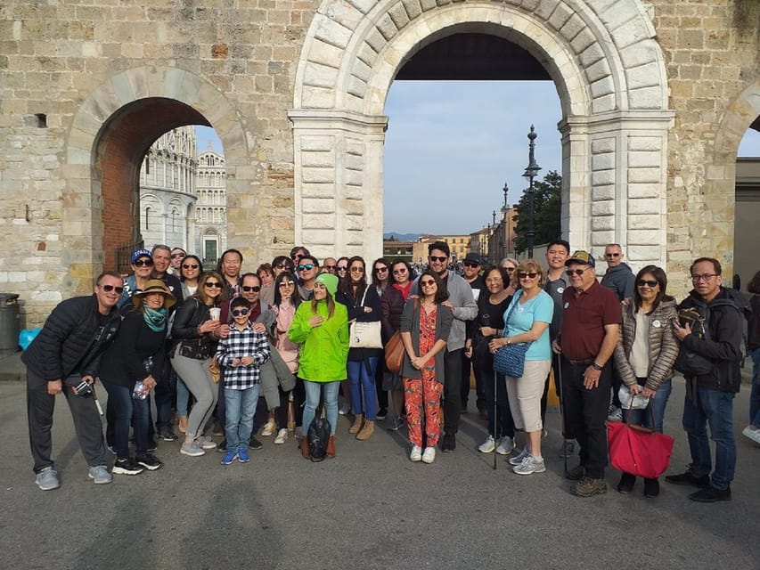 Florence: Pisa, Siena and San Gimignano Day Trip with Lunch - Lunch and wine at Poggio ai Laghi