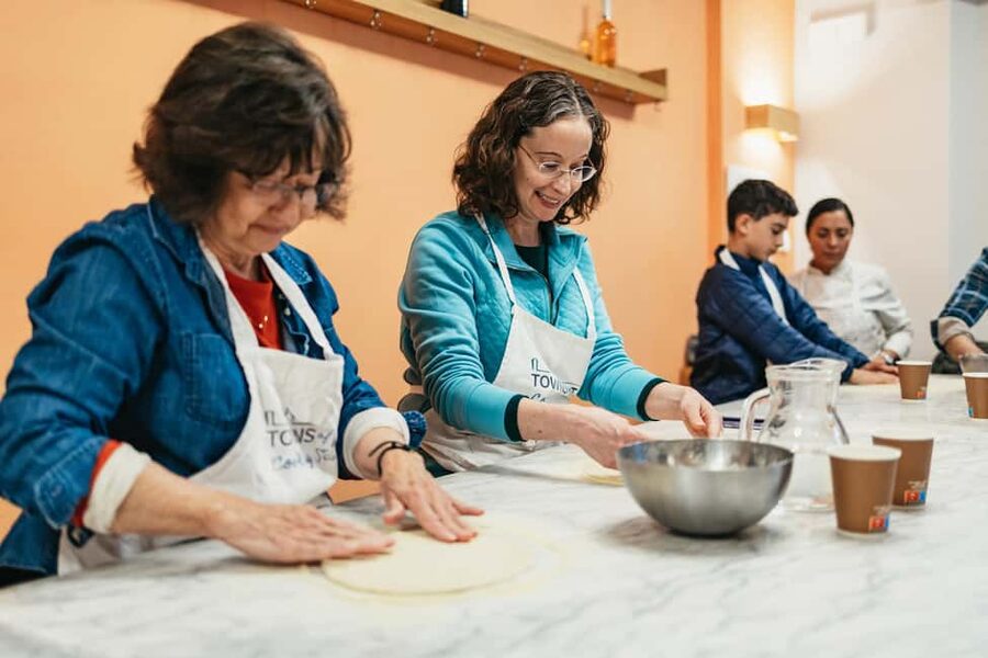 Florence: Pizza and Gelato Preparation Class - The pizza lesson begins with dough