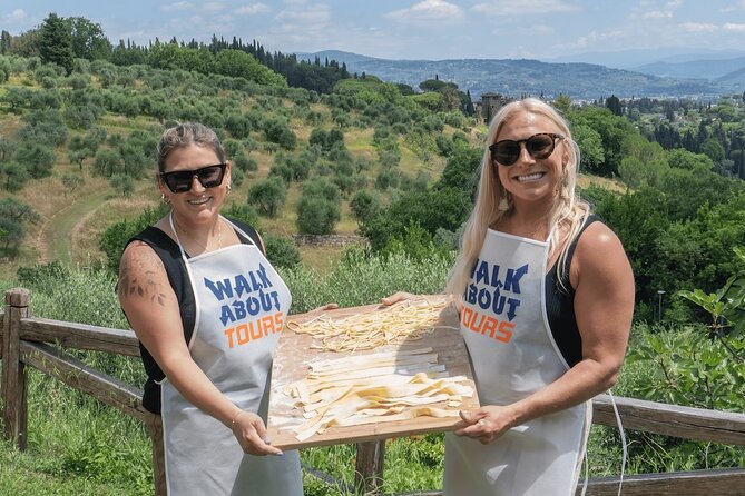 Florence Pizza or Pasta Class with Gelato Making at a Tuscan Farm - Focaccia, Chianti, and a proper welcome