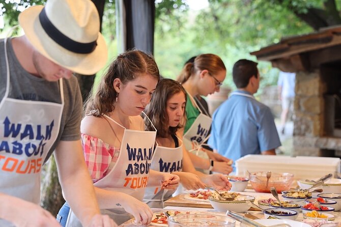 Florence Pizza or Pasta Class with Gelato Making at a Tuscan Farm - Gelato brings the class together